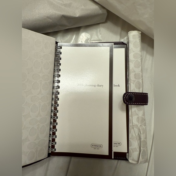 Coach Vintage NIB Dark Purple Leather Planner Address Book New - Picture 4 of 11